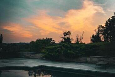 פנסיון L Adret Du Bois