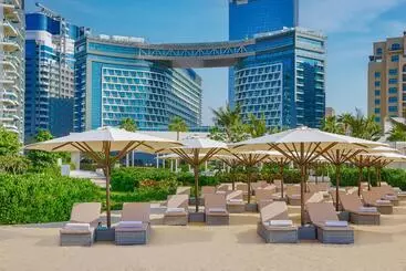 هتل NH Collection Dubai The Palm