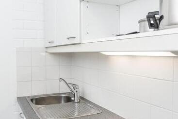 هتل Forenom Hostel Vantaa Airport