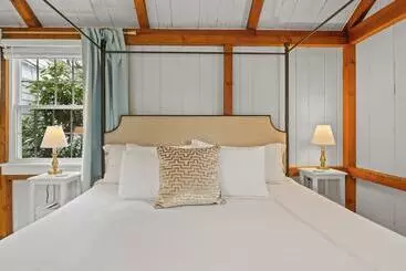 호텔 The Seagrove Suites & Guest Rooms