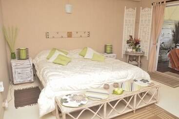 관광객 아파트 Matibi Villa