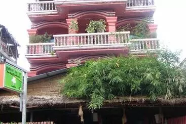 ペンション Bun Kao Guest House