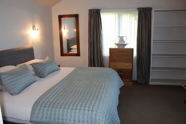 Апартаменты Historic Stone House