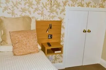 בית מלון כפרי Kingston Theatre