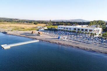 Отель Labranda Lebedos Princess - All Inclusive