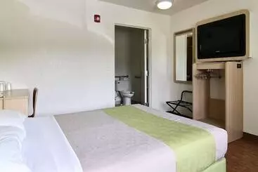 Motel 6 Albuquerque, Nm   Midtown