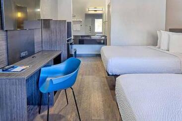 Motel 6 Lancaster, Ca