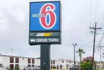 Motel 6new Orleans, La  Near Downtown