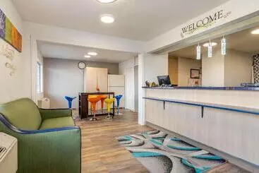 مُتل Rodeway Inn