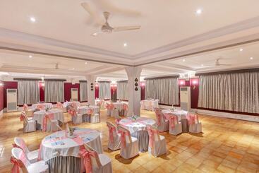 リゾートホテル Club Mahindra Acacia Palms