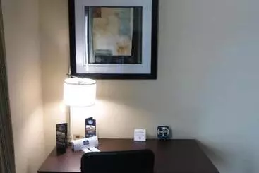 בית מלון כפרי Cobblestone Inn & Suites   Harper