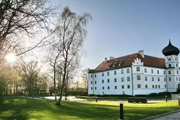 Отель Schloss Hohenkammer