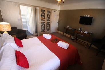 Hotel The Angel In Wootton Bassett