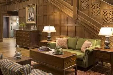 호텔 The Sewanee Inn