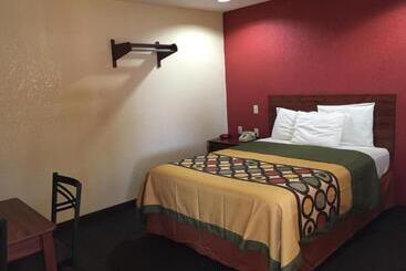 汽车旅馆  Budget Inn Buffalo