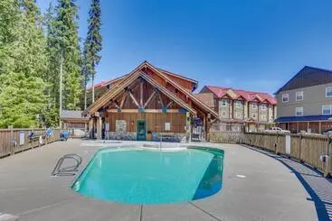 Hotelli The Chefs Chalet At Collins Lake