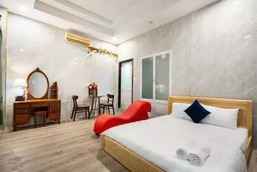 هتل Khách Sạn Tràng An