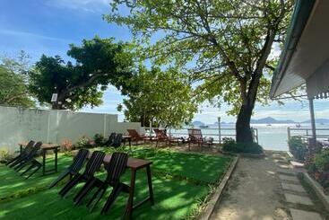 Pensió Fabregas Beach Cottages