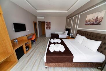 Kral Suit Apartment &