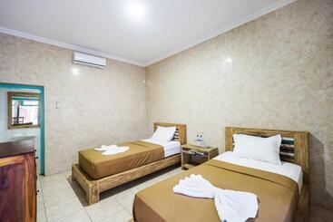 酒店 Agung Lembongan Bungalow