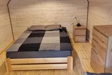 Majatalo Domki Pod Dębami