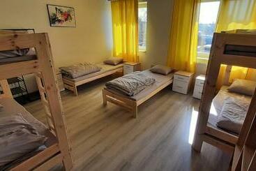 הוסטל Air Tel Home