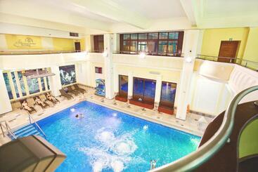 리조트 Jan Kazimierz