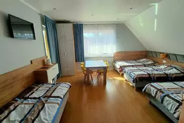 پانسیون Noclegi Zielona Góra U Moni