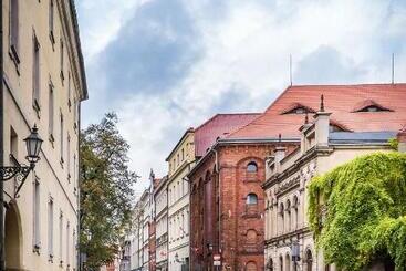 J&j Apartments łazienna 30 Pokoje Na Wynajem