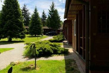 리조트 Ab Domki Całoroczne Nad Jeziorem