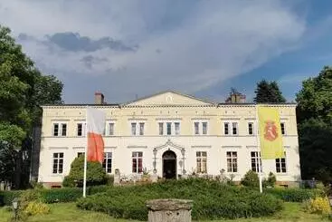 リゾートホテル Pałac Kwilecki  Agroturystyka Premium & Spa