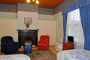 민박 Cambridge House