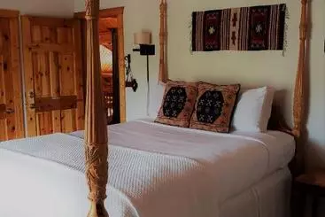 住宿加早餐  Wild Horse Inn