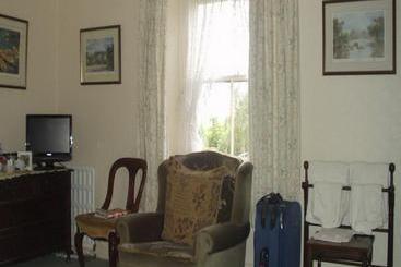 کلبه High Farm B&b