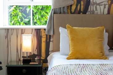 בית מלון כפרי The Craven Heifer Addingham