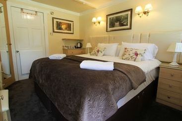 بنسيون Henley Boutique Lodges