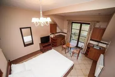 Aamiaismajoitus (B&B) Apartamenty Dom Na Wzgórzu Gardenia