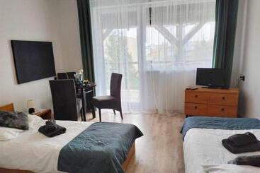 호텔 Kamienica Pokoje & Restauracja