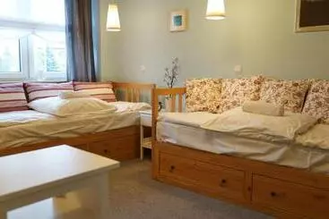 Bed & Breakfast Mcew Studnia