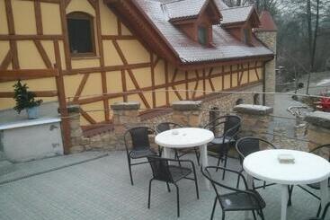 مبيت وإفطار Zbójna Debra