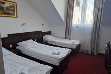 בית מלון כפרי Korona Palace