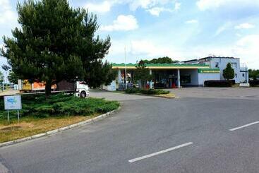 Motel Na Stacji Paliw