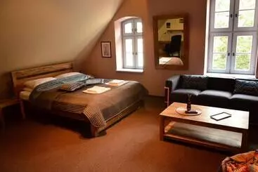 Retkeilymaja Centrum Konferencyjne Zamek