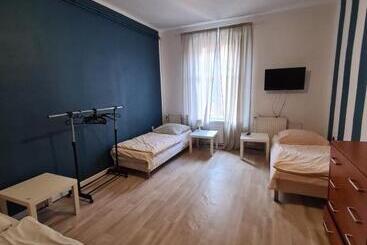 הוסטל Kaktus Guest House