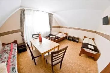 Aamiaismajoitus (B&B) Noclegi Złota Rybka