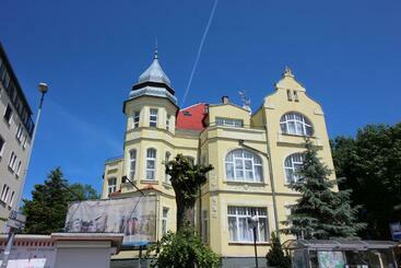 Bed & Breakfast Villa Amadea