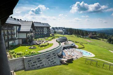 Отель Arłamów