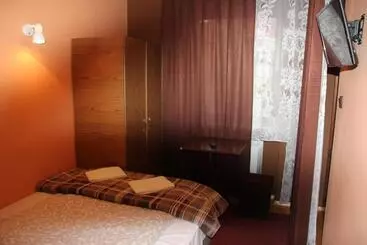 Aamiaismajoitus (B&B) Pokoje Gościnne Madzia