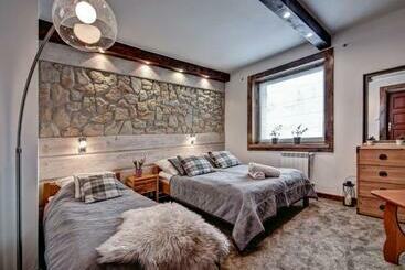 تختخواب و صبحانه Willa Weronika