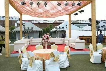 The Kasbah Resort